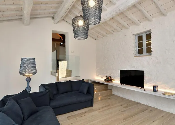 Canonica * روكّالبينيا